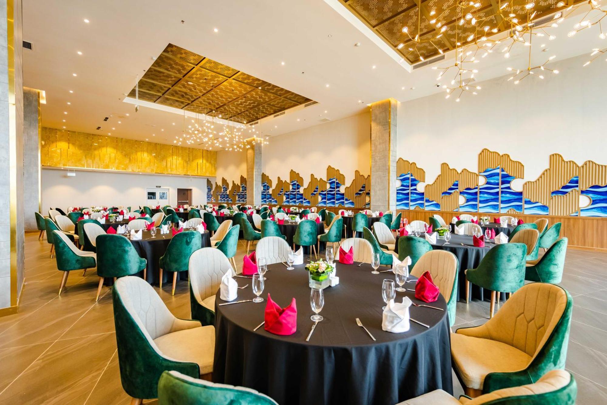 Muong Thanh Luxury Ha Long Centre II Exterior photo